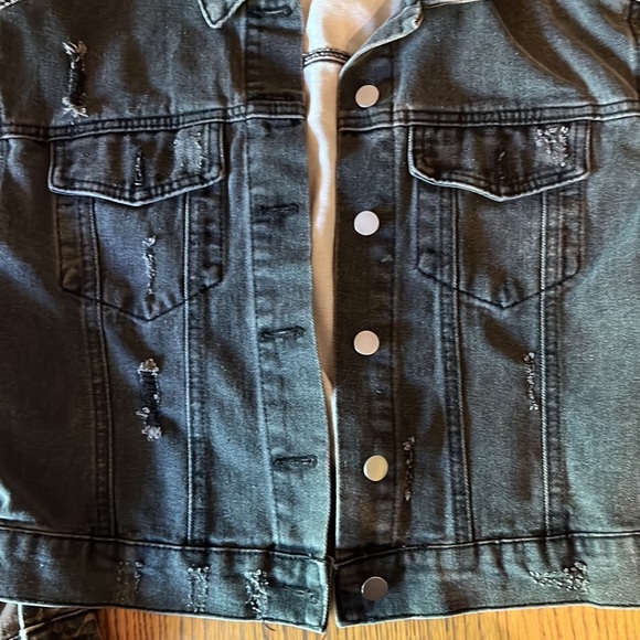 Woman’s black denim jacket with cheetah on the back - Picture 7 of 7